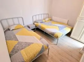 2-bedroom flat in Central Sutton