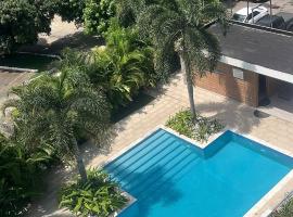 Modern 1 Bedroom Oasis in Kingston，位于金斯敦的酒店