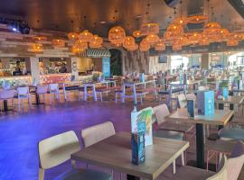 Coastal Getaway - Free Activities & Beach Access，位于古德瑞同的酒店