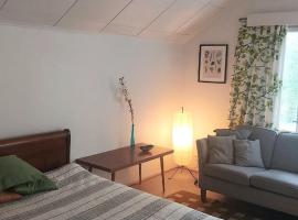 Hyvän Elämän Koulun huoneisto Good Life Homestay Apartment，位于Ahmovaara的酒店