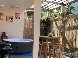 Escale Papillons Peyi Lodge，位于勒沃克兰的酒店