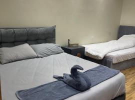 The quiet guest house view INN，位于开罗的酒店