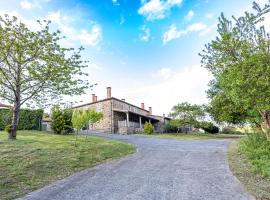 Naturlar Don Benito，位于Arnego的酒店