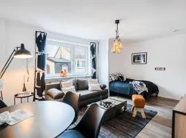 1 BR Studio - ZENTRAL - PARKHAUS - BUSINESS - KAFFEE - NETFLIX - SMART TV - KÜCHE