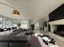 Spacious Poolside Retreat Near Le Mans