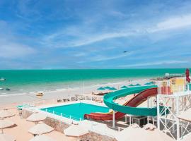 BM Beach Hotel，位于拉斯阿尔卡麦的酒店