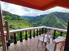 BATAD Simons Viewpoint Inn and Pizza Restaurant，位于巴纳韦的酒店