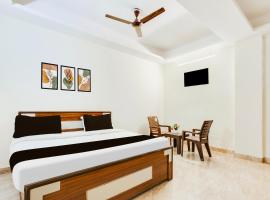 HOTEL O RAJ STAY，位于Dera Māndi的酒店