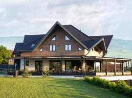 Pećina Stroga - Bjelica Winery Rooms，位于斯雷姆斯基卡尔洛夫奇的酒店