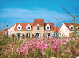 Résidence Odalys Les Villas de la Baie，位于勒克罗图瓦的酒店