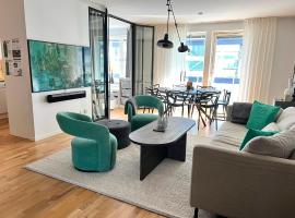 The Emerald Suite - Bright Scandinavian Private Apartment，位于索尔纳的酒店