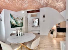 L'Arco sul Lago - Deluxe Apartment，位于Castro的酒店