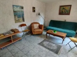 Maison conviviale à Treigny avec terrasse 130 m²
