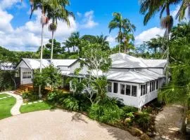 Luxury Family Estate l Pet Friendly l Nova Escapes
