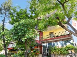Hotel O Three Sixty Five Inn Guest House，位于Salt Lake City的酒店