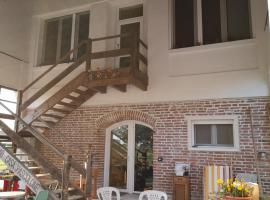 卡萨帕斯卡隆住宿加早餐旅馆，位于Pegognaga的酒店