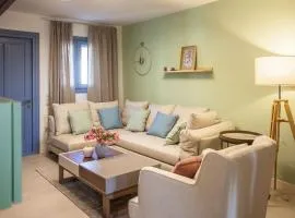 Villa Glysidia Sunset with swimming pool & BBQ