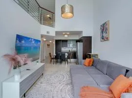 Brickell River Views- modern amenities in the city
