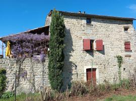 La maison Chabert，位于Ailhon的酒店