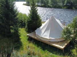 River Glamping - Jordet, Trysil，位于特吕西尔的酒店