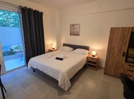 Mini Suite 7，位于帕特雷的酒店