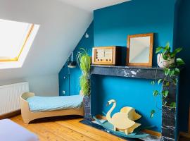Blauwe kamer in herenhuis met 2X 1pers bed，位于安特卫普的酒店