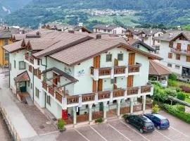 HC Hotel Garni - Rooms and Apartments