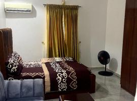 Pinnacle-Plus Service Apartment
