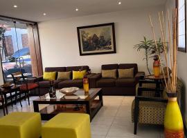 Casa Amoblada, Amplia, Moderna, Convención Minera，位于阿雷基帕的酒店
