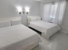 Palm Breeze Hotel，位于沃思湖的酒店