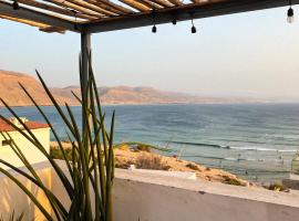 Pro Surf Imsouane & SurfCamp，位于依索安的酒店