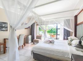 Hotel Aguia Negra，位于维兰库卢什的酒店