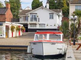 塔卡拉乡村别墅，位于霍宁的酒店