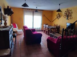 Casas Rurales Las Eras I A Y II B，位于Santa María de Riaza的酒店