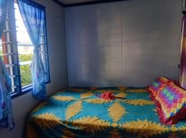 Kara's Homestay，位于Yalombi的酒店