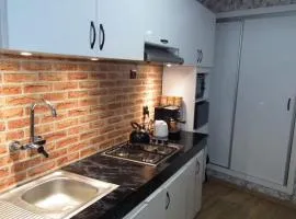 Tote's House