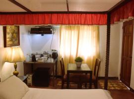 Spanish Casita Executive Suites Tagaytay，位于Galicias的民宿