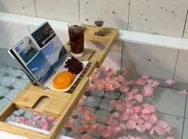 Blue, Songdo