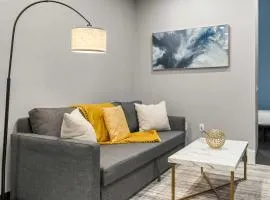 CozySuites Modern 1BR in Downtown Pitts #1