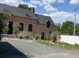 Gîte familial tout inclus avec cour, terrasse et équipements équestres, proche du Parc Naturel de l'Avesnois - FR-1-510-190