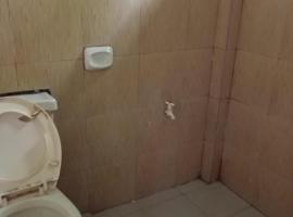Affordable and Simple Homestay，位于道伊斯的酒店