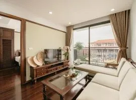 Lunaria Two Bedroom Apartment - The Epicenter of Luxury and Convenience