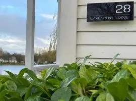 Lake's End Lodge