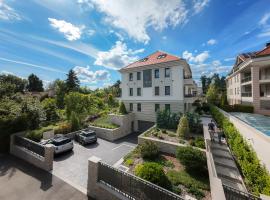 Larum Balatonfüred - Adults only，位于巴拉顿菲赖德的酒店