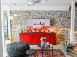 Magnifique maison coloniale，位于努美阿的酒店