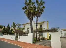 Chalet Sol y Mar by Ĥ