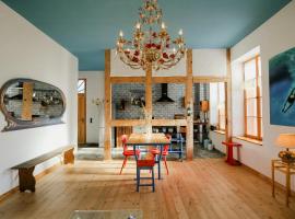 Stylish Holiday Apartment On Rügen Island，位于Rambin的酒店