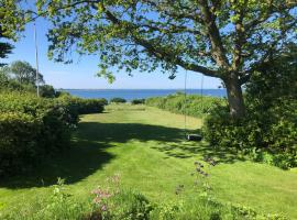 Home Near Svendborg With Private Bathing Jetty，位于Vester-Skerninge的酒店