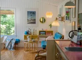 Retro Holiday House With An Incredible Atmosphere