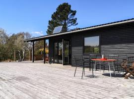 Enjoy The Unique Nature In The Retro Cottage，位于Kårup的酒店